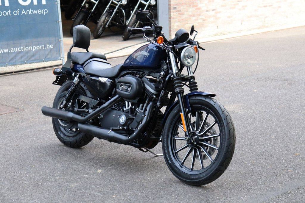 Harley-Davidson Sportster XL883 Iron Benzin 2013