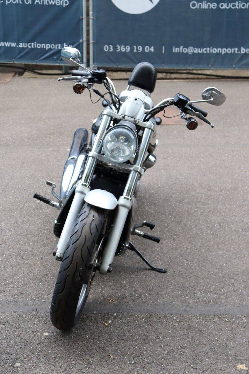 Harley-Davidson V-Rod VRSC Benzin
