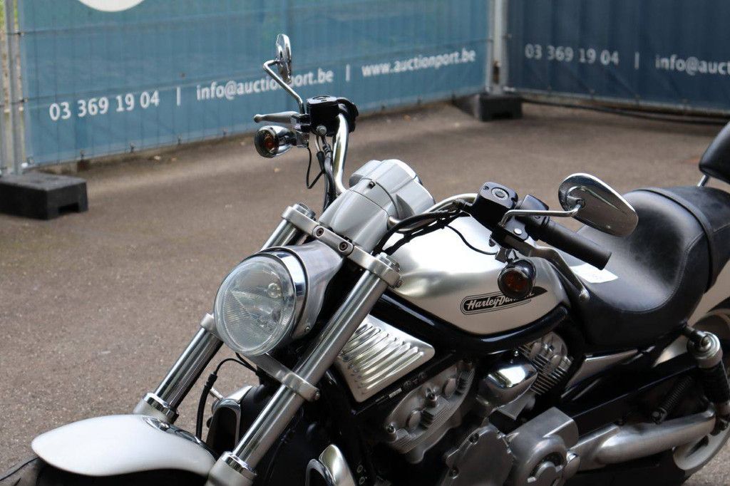 Harley-Davidson V-Rod VRSC Benzin
