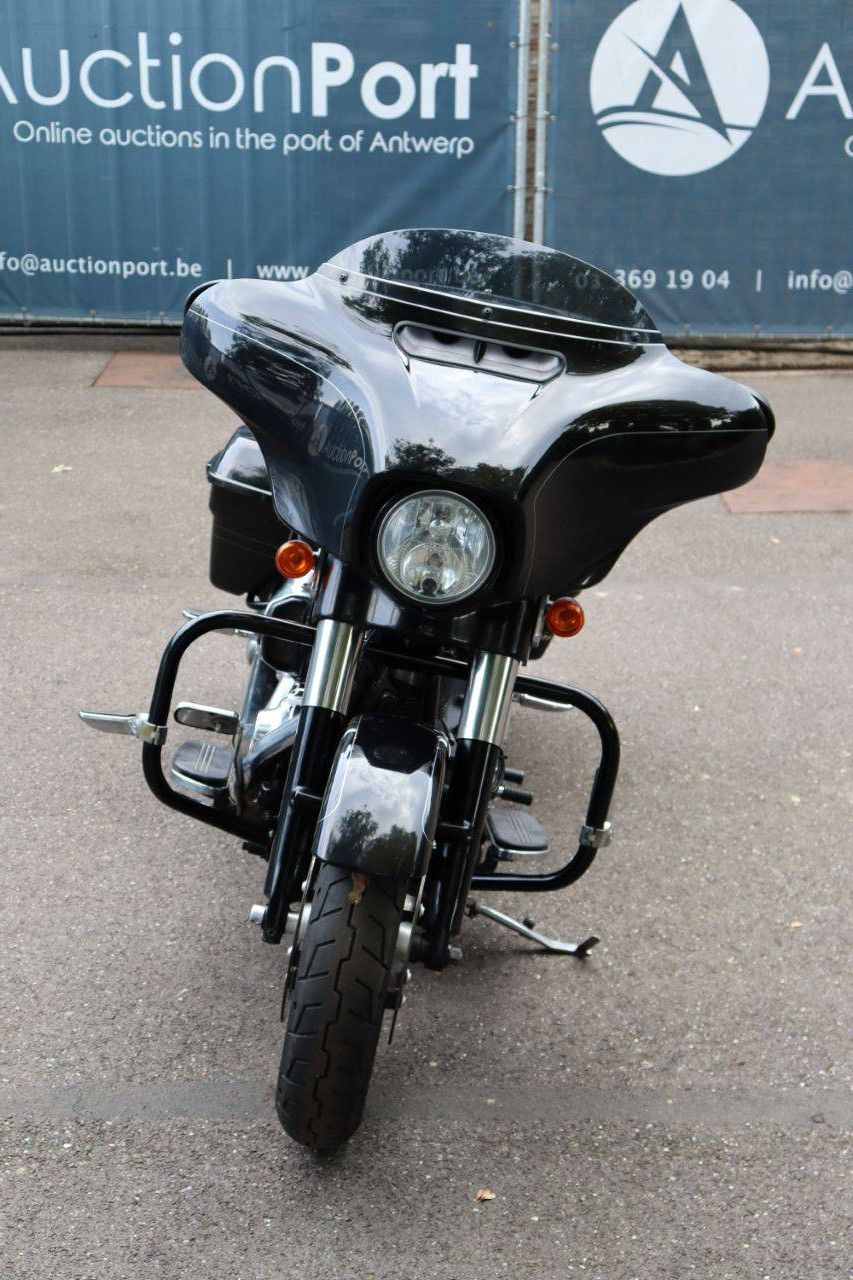 Harley-Davidson Street Glide Benzine 2015