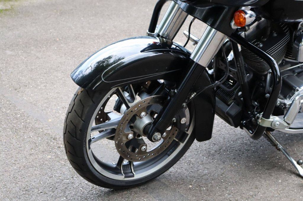 Harley-Davidson Street Glide Benzine 2015