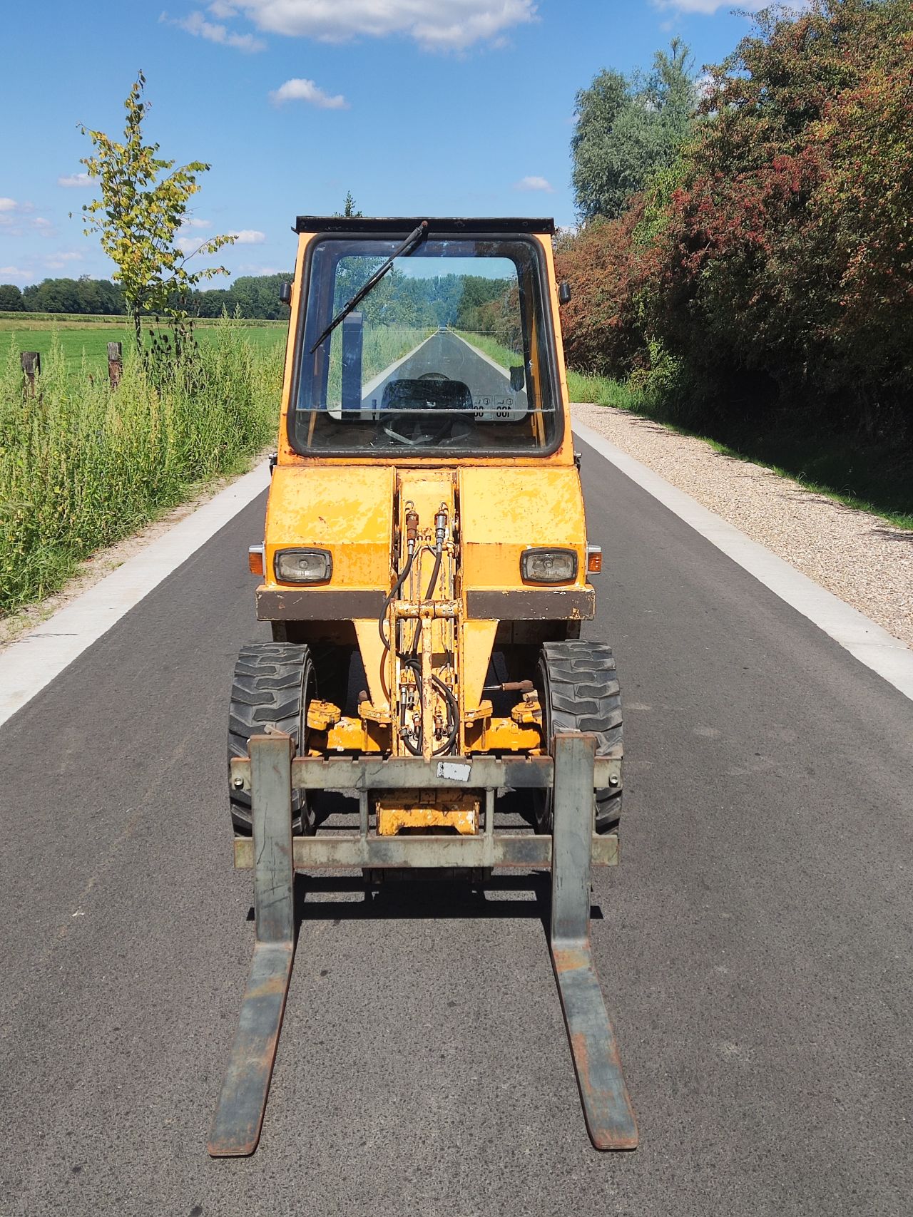 KRAMER shovel (type 112 SL, Yanmar motor, cabine, etc.)