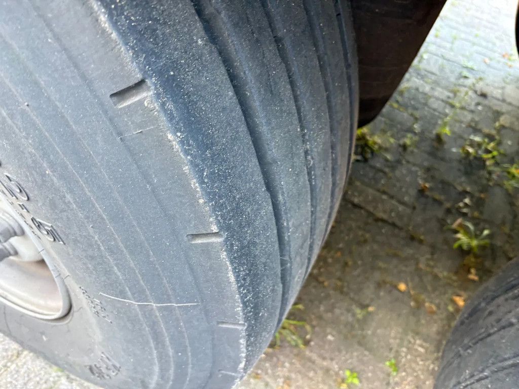 Krone SD Aufbau-unfall, 2023, Liftachse Hubdach