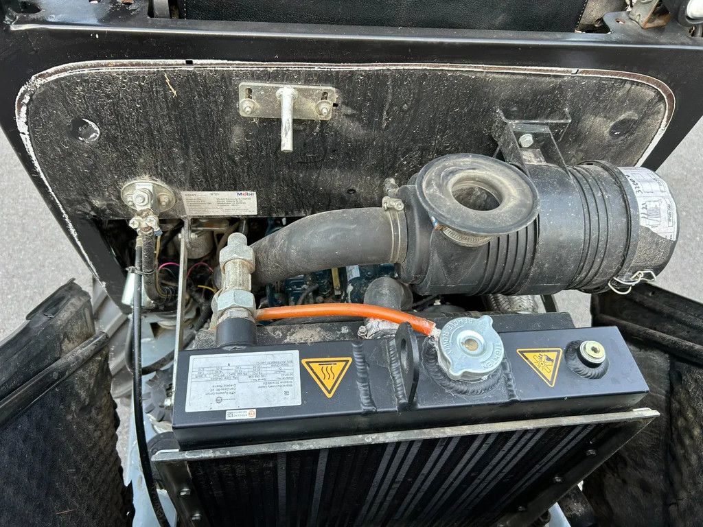 Giant D263S