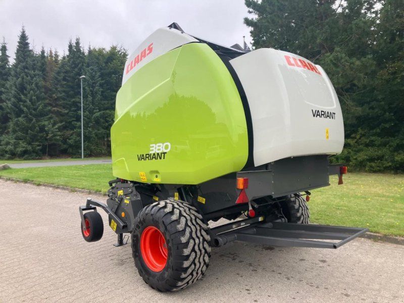 Claas VARIANT 380RF-PRO