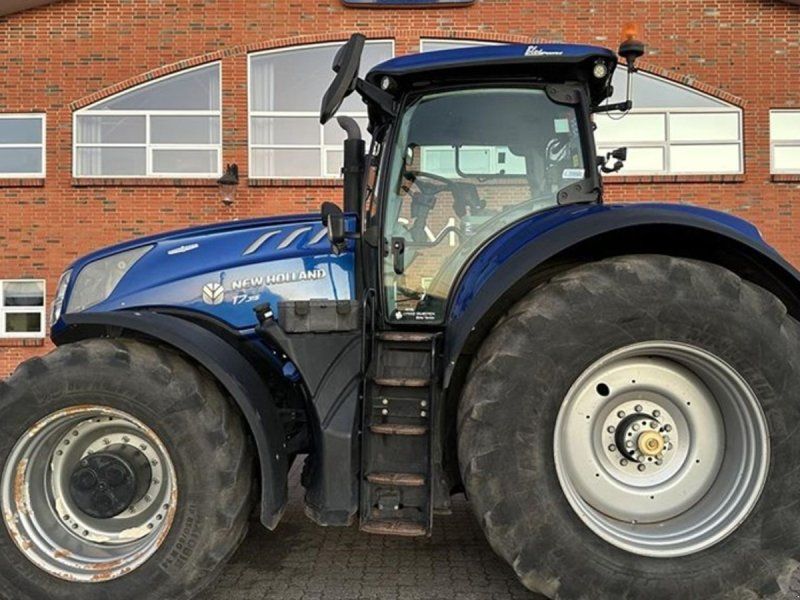 New Holland T7.315 HD BluePower