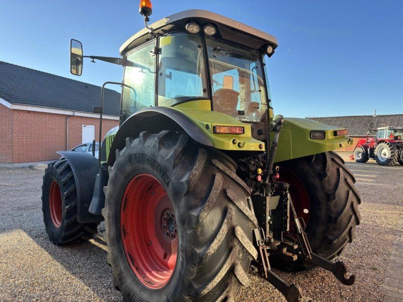 Claas ARES 697