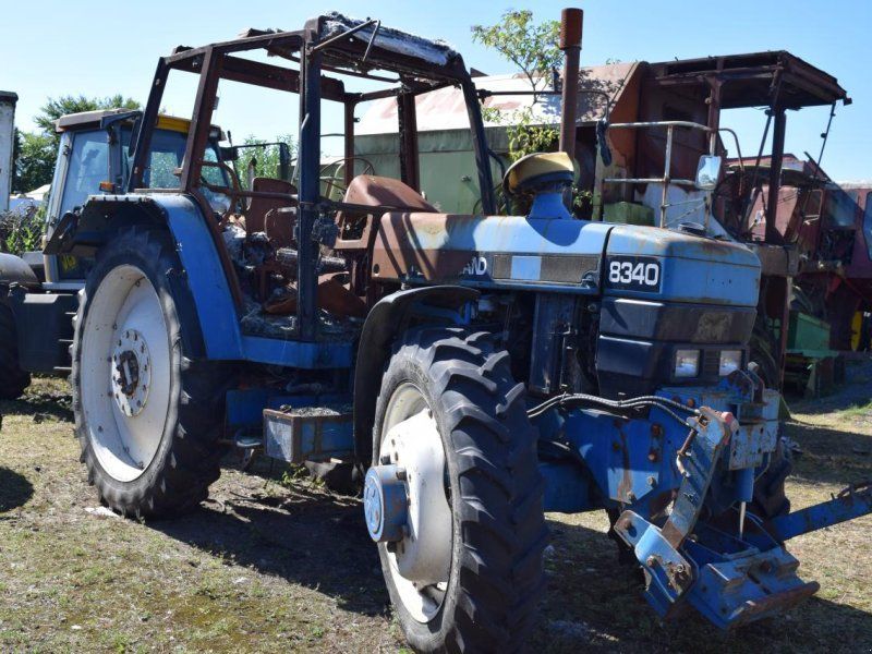 New Holland 8340 *zur Teileverwertung*