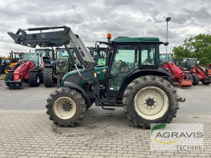Valtra A 83 H