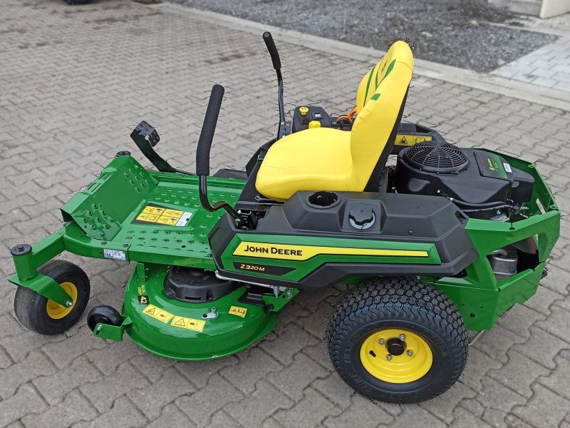 John Deere Z 320 M