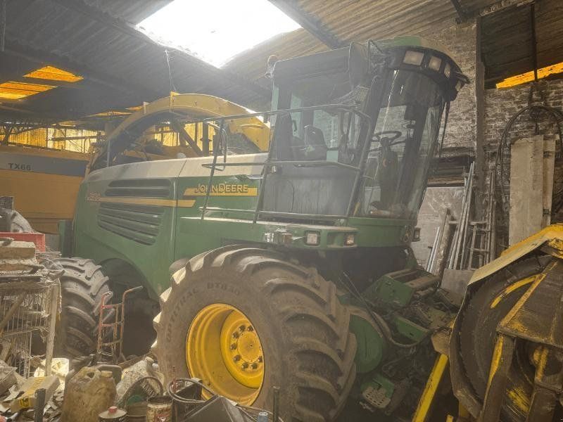 John Deere 7400 4RM