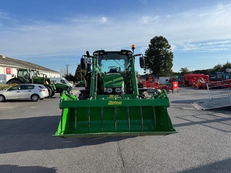 John Deere 6100M