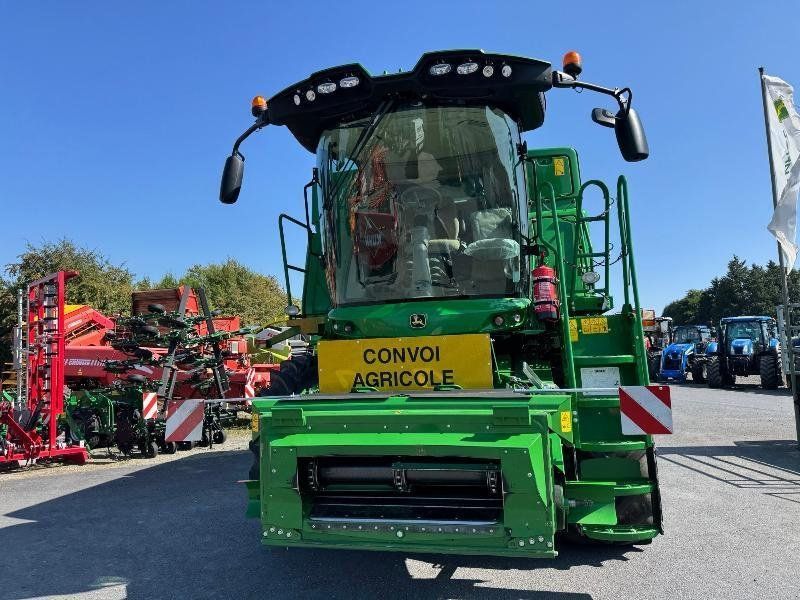 John Deere T550