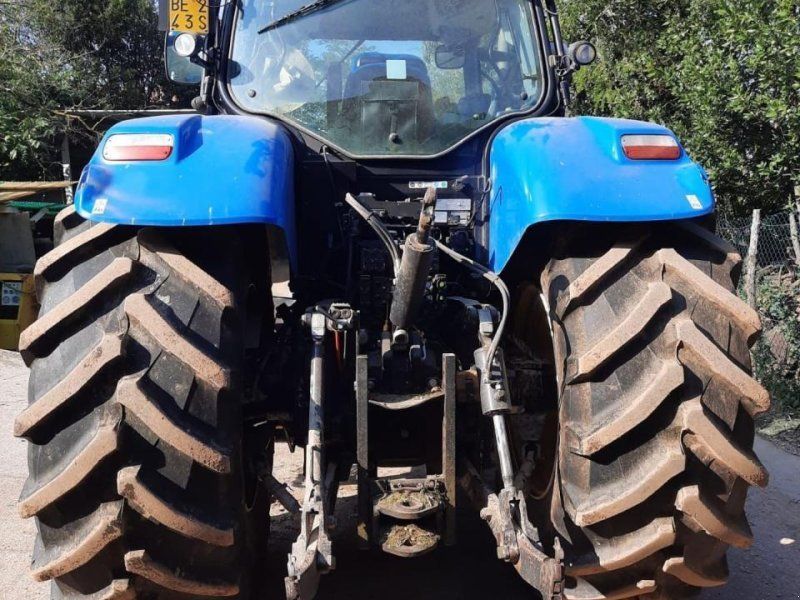 New Holland T7070