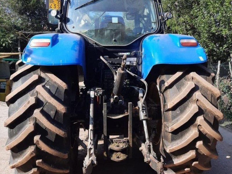 New Holland T7070