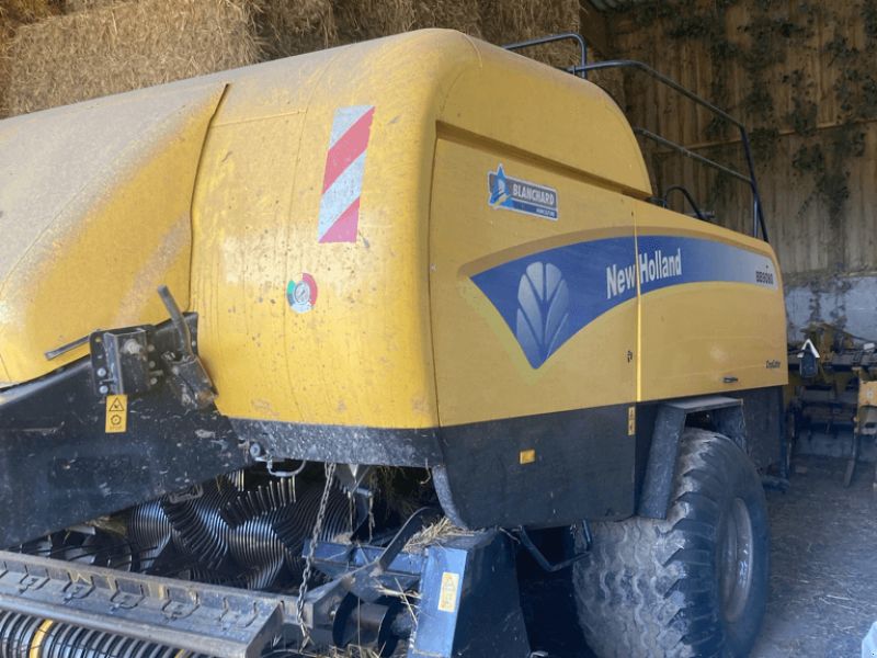New Holland BB 9080