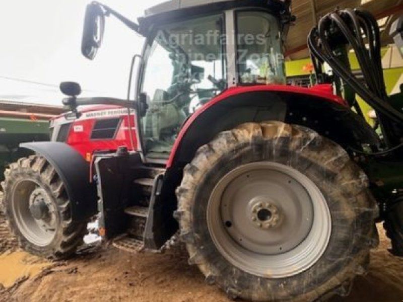 Massey Ferguson 6S 135 DYNA-6