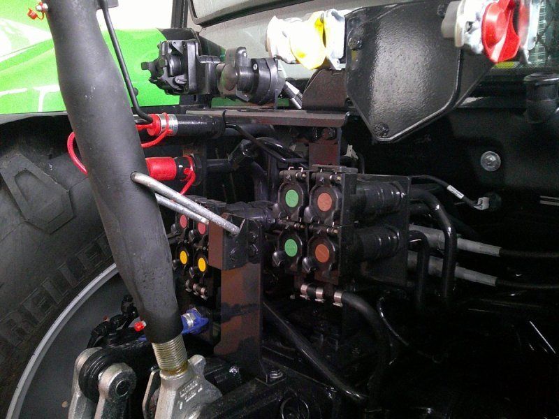Deutz-Fahr 6125 C TTV 