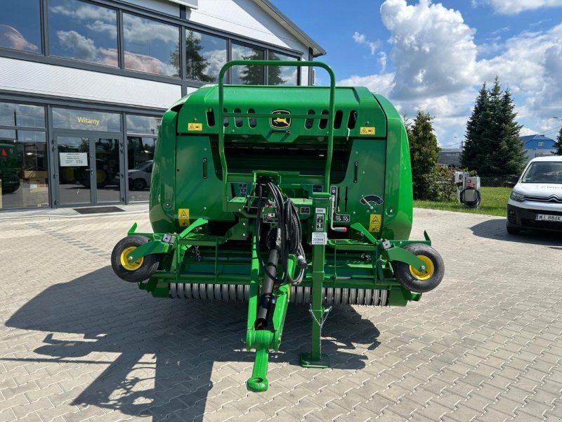 John Deere F441M