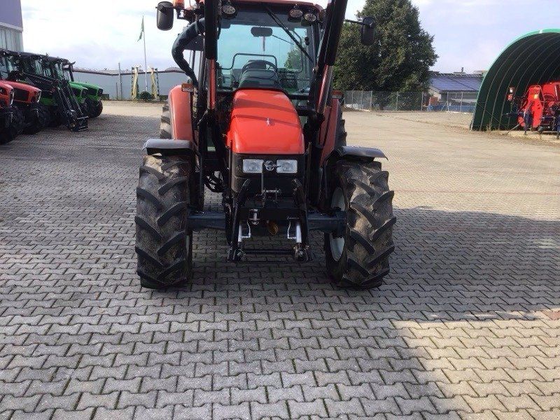 New Holland L 75