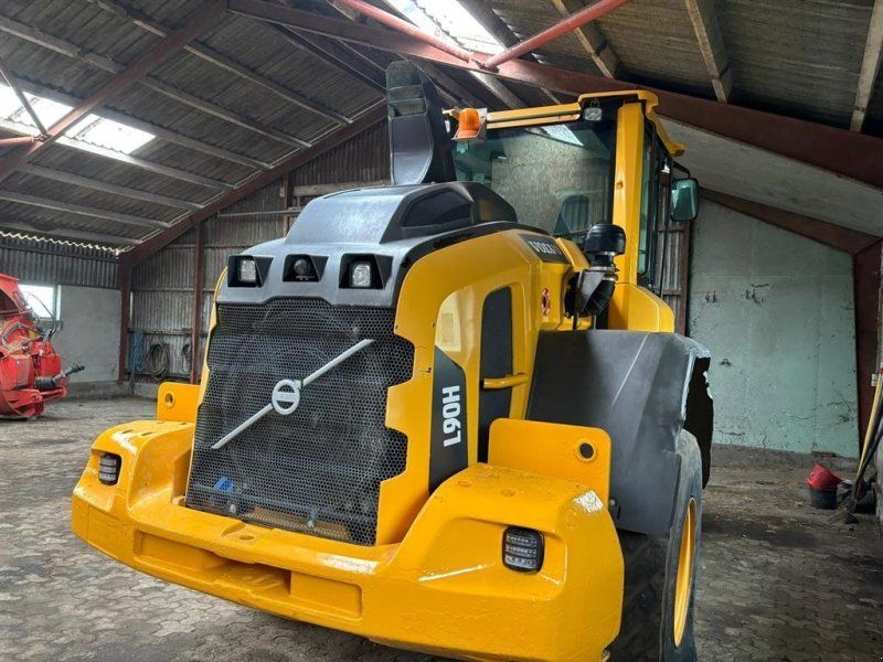 Volvo L 90 H L90H med centralsmørring.  Ring til Ulrik på 402555