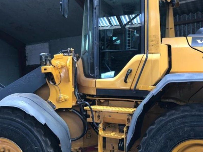 Volvo L 90 H L90H med centralsmørring.  Ring til Ulrik på 402555