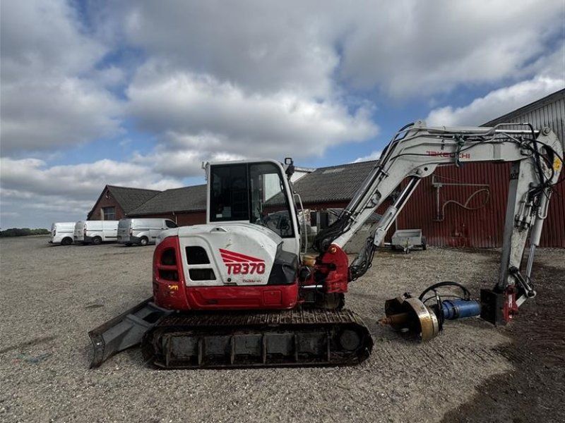 Takeuchi TB370