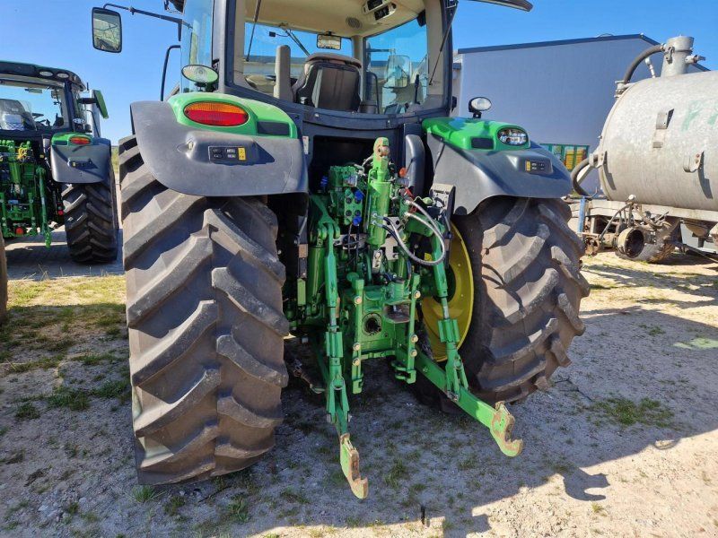 John Deere 6150R