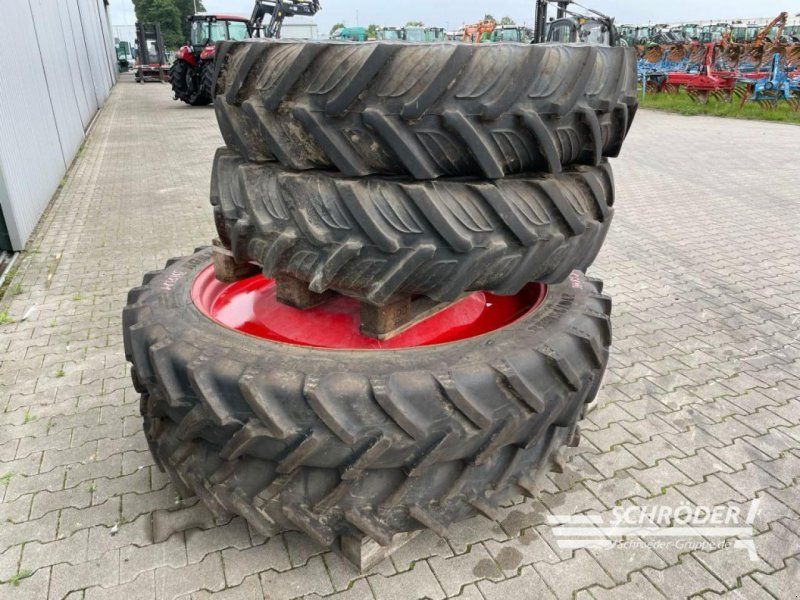 Fendt PFLEGERÄDER 270/95 R48 + 12.4 R32