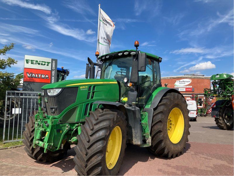 John Deere 6250 R