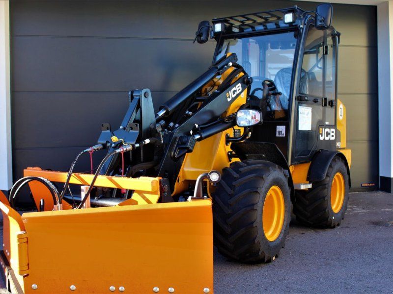 JCB 403 PLUS
