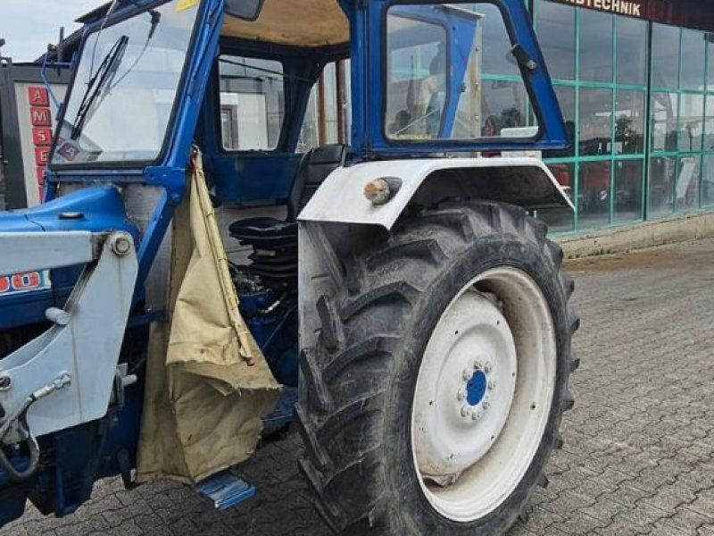 Ford 4000