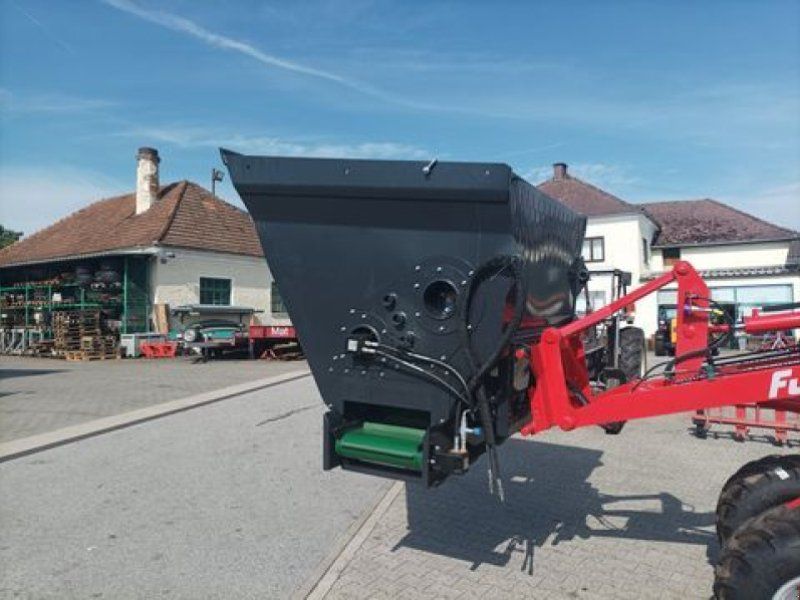 Dominator Kombiverteiler 180 Ein-Futterschaufel