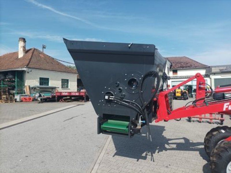 Dominator Kombiverteiler 180 Ein-Futterschaufel