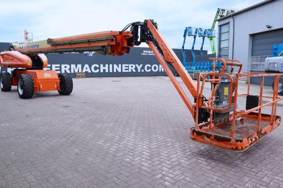 JLG 1350SJP Diesel, 4x4 Drive And 4-Wheel Steering, 43