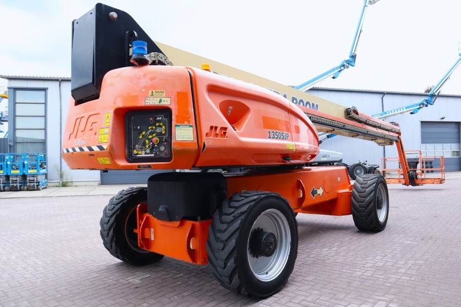 JLG 1350SJP Diesel, 4x4 Drive And 4-Wheel Steering, 43