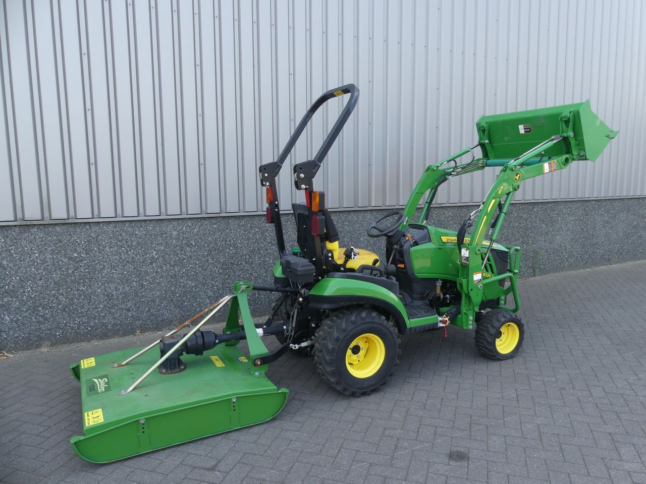 2018 John Deere 1025R
