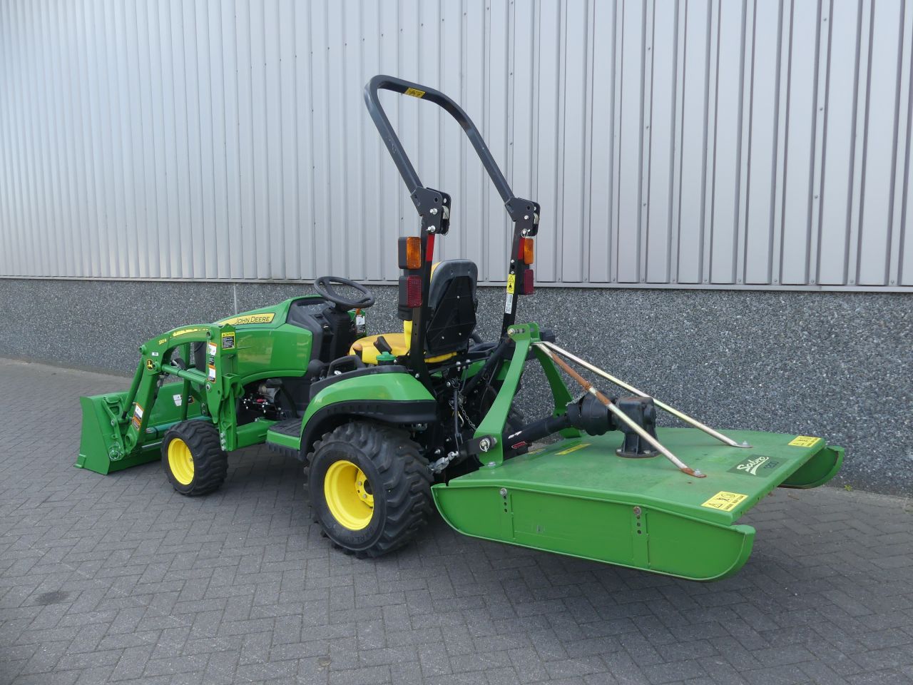 2018 John Deere 1025R