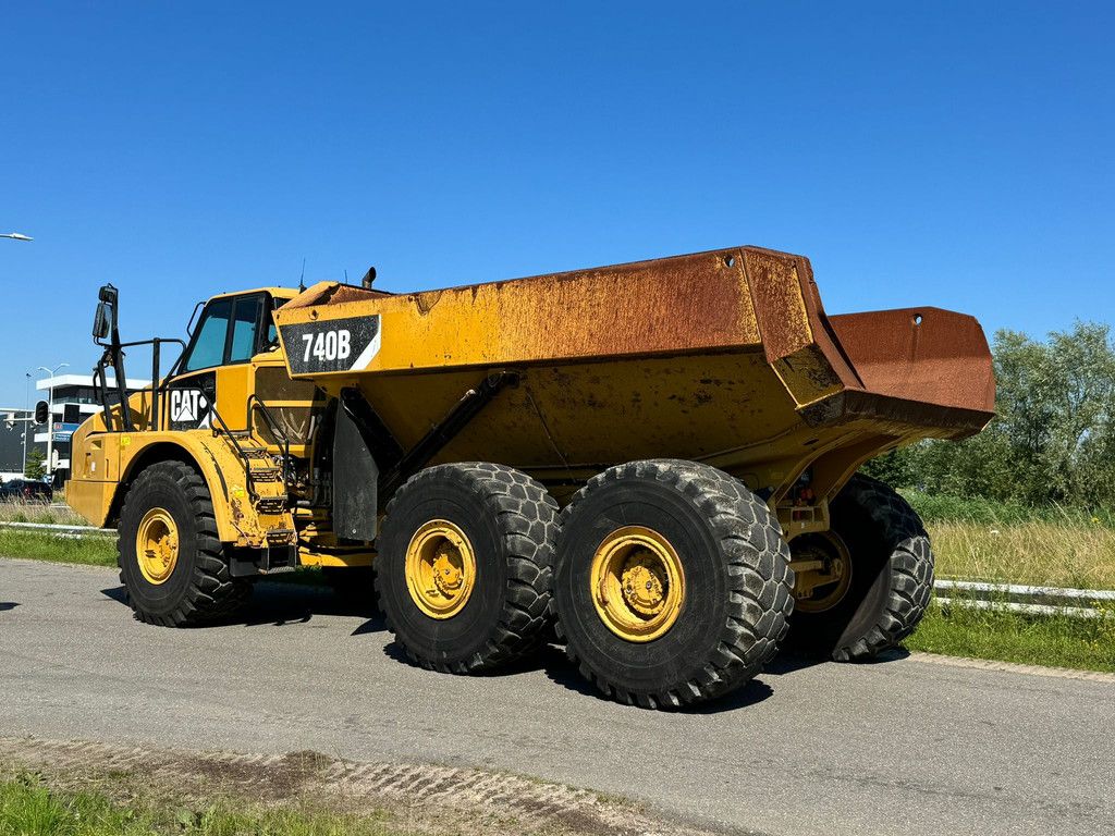 Caterpillar 740B