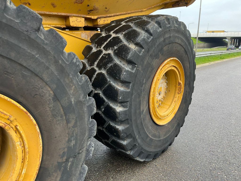 Caterpillar 740B