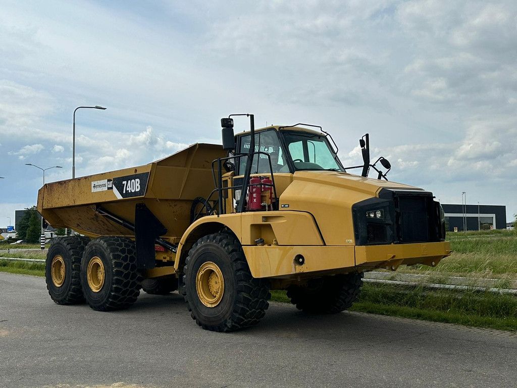 Caterpillar 740B