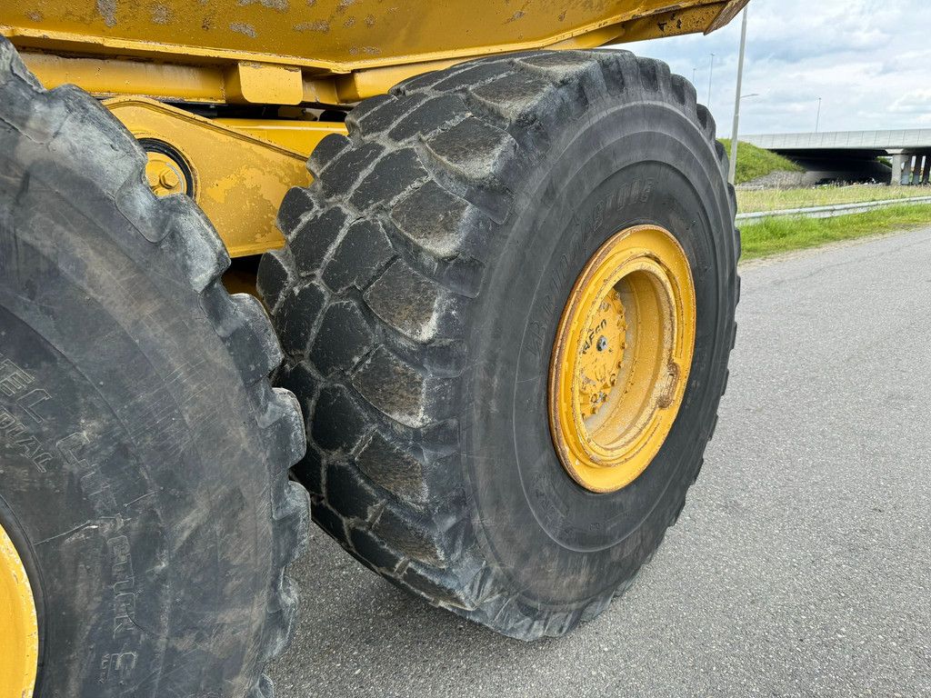 Caterpillar 740B