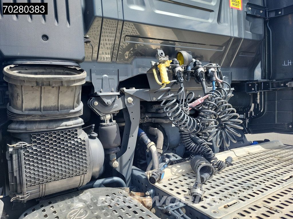 Iveco S-Way 570 4X2 Retarder 2xTanks ACC LED Navi Euro 6