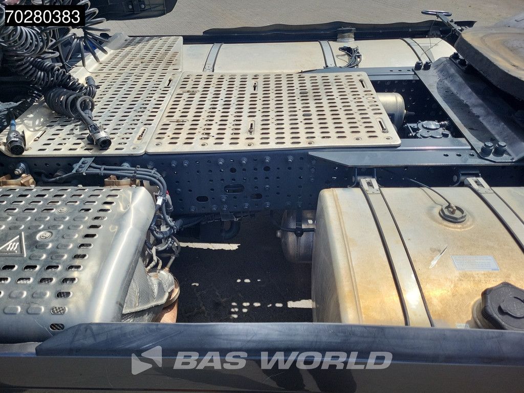 Iveco S-Way 570 4X2 Retarder 2xTanks ACC LED Navi Euro 6