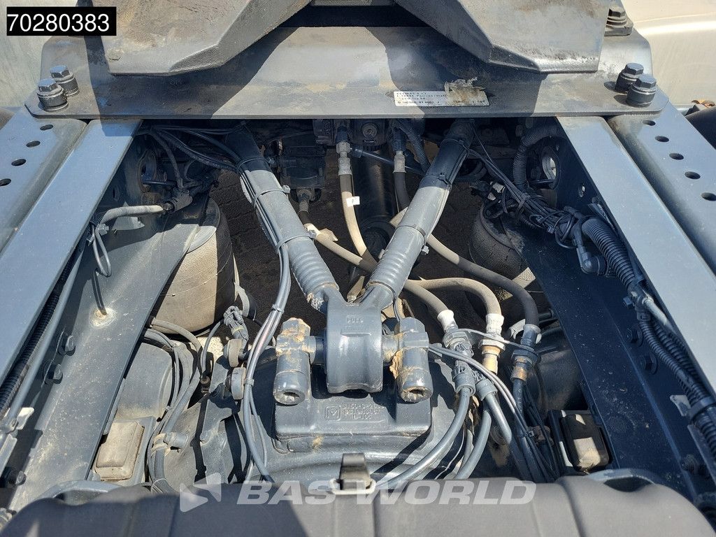 Iveco S-Way 570 4X2 Retarder 2xTanks ACC LED Navi Euro 6