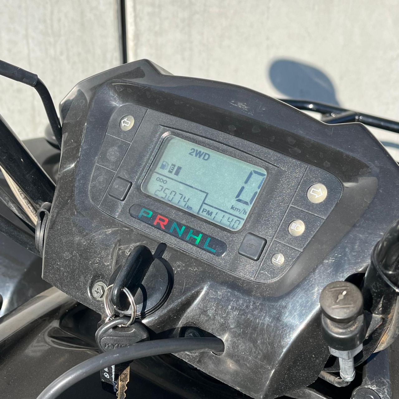 Kymco MXU500 quad met autokenteken