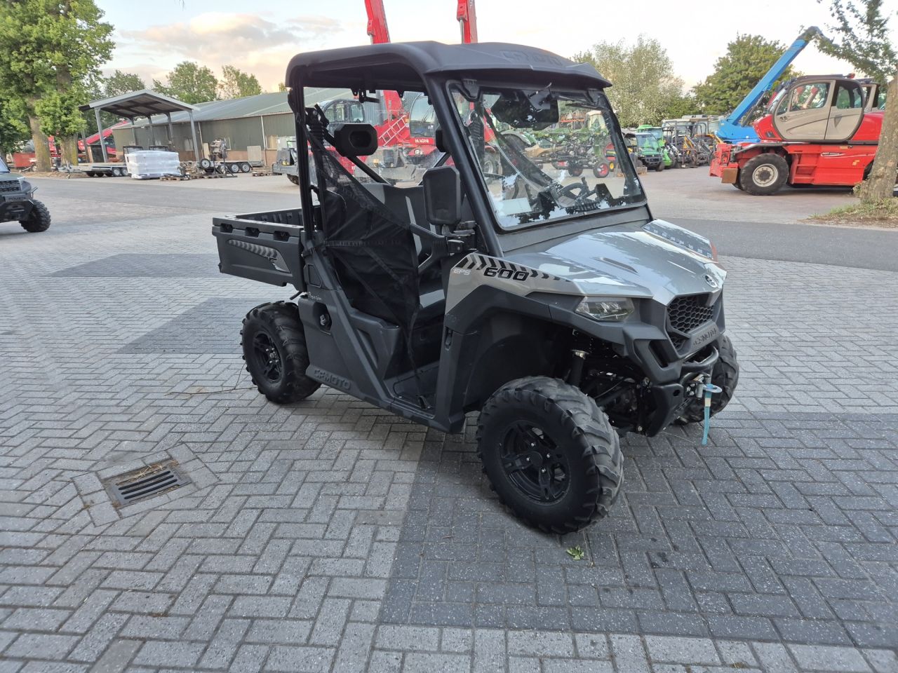 CF MOTO UForce 600 ATV