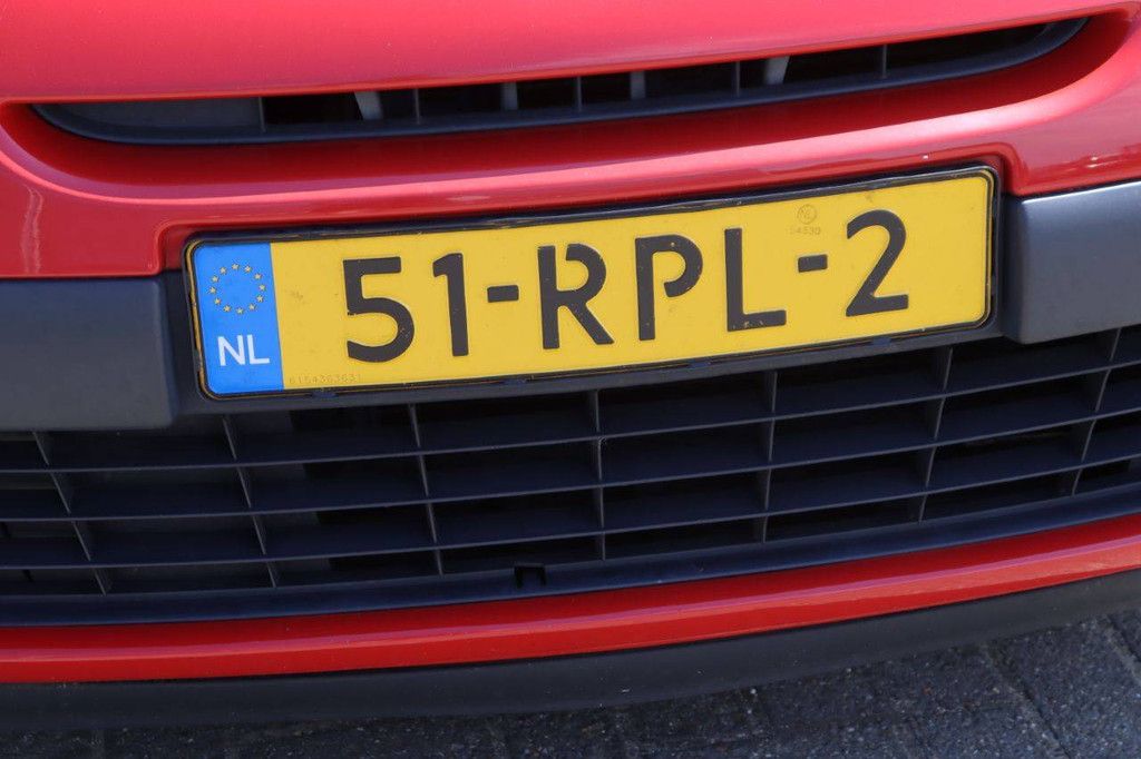 Renault CLIO Petrol 2011