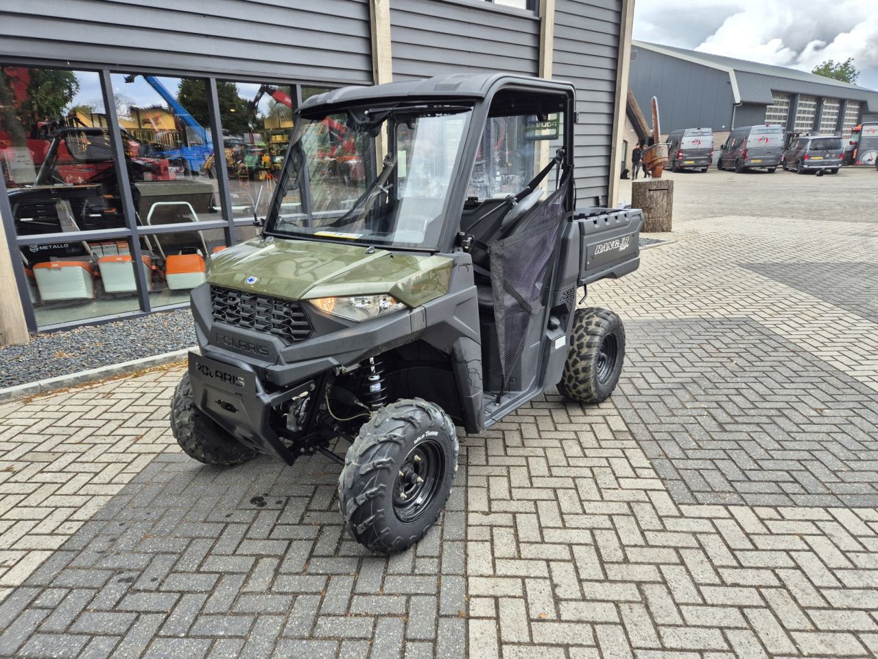 Polaris Ranger STP 570 ATV met 1 cil 570 cc benzinemotor