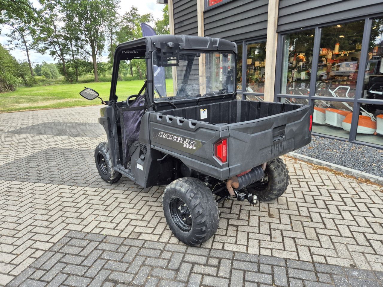 Polaris Ranger STP 570 ATV met 1 cil 570 cc benzinemotor